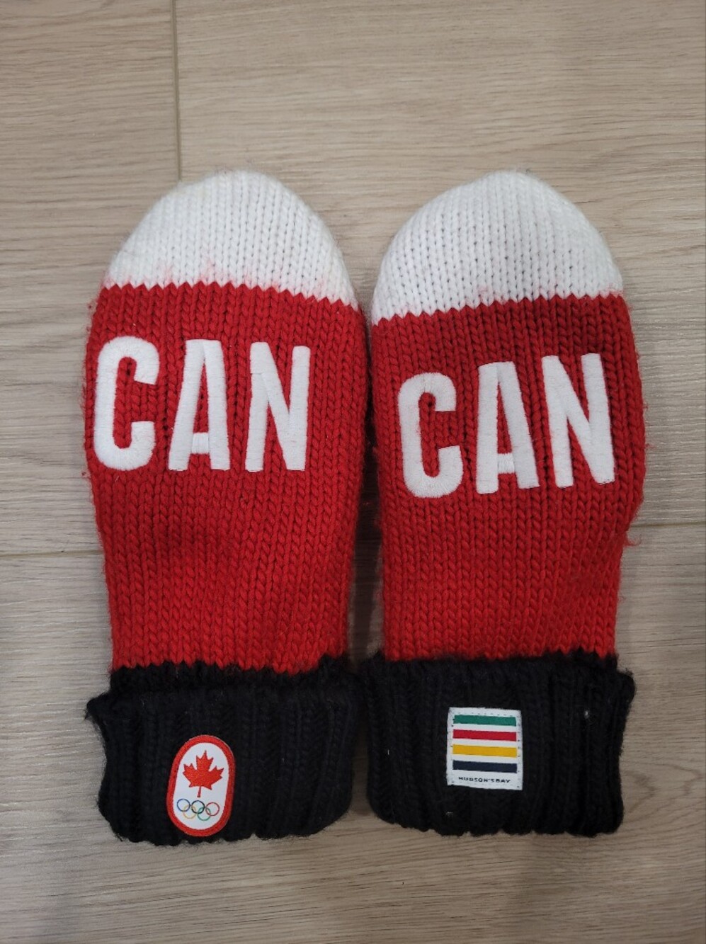 Black, Red, White Knit - CAN Lettering S/M Hudson Bay Gloves